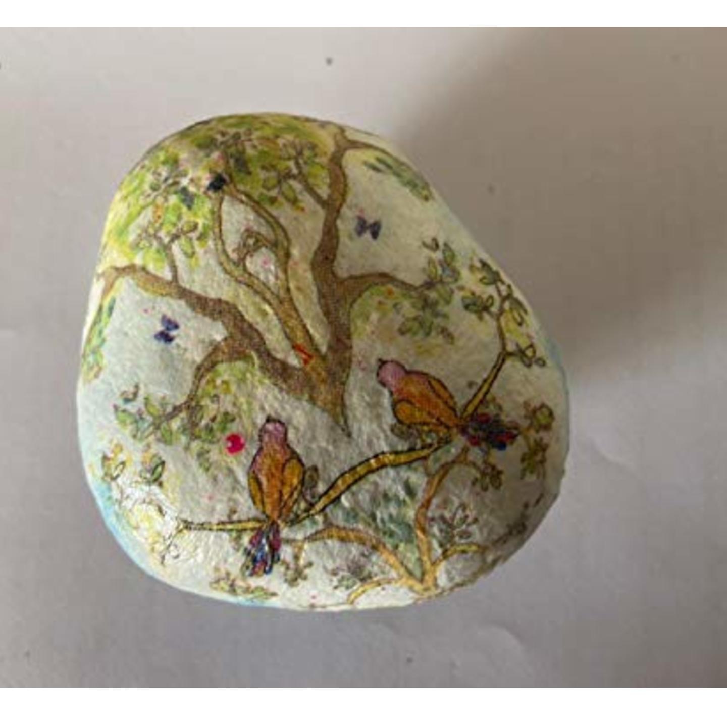 stonestories-marble-stone-handcrafted-all-side-birds-on-the-tree-designer-stone-paper-weights-and-gifting-stones1